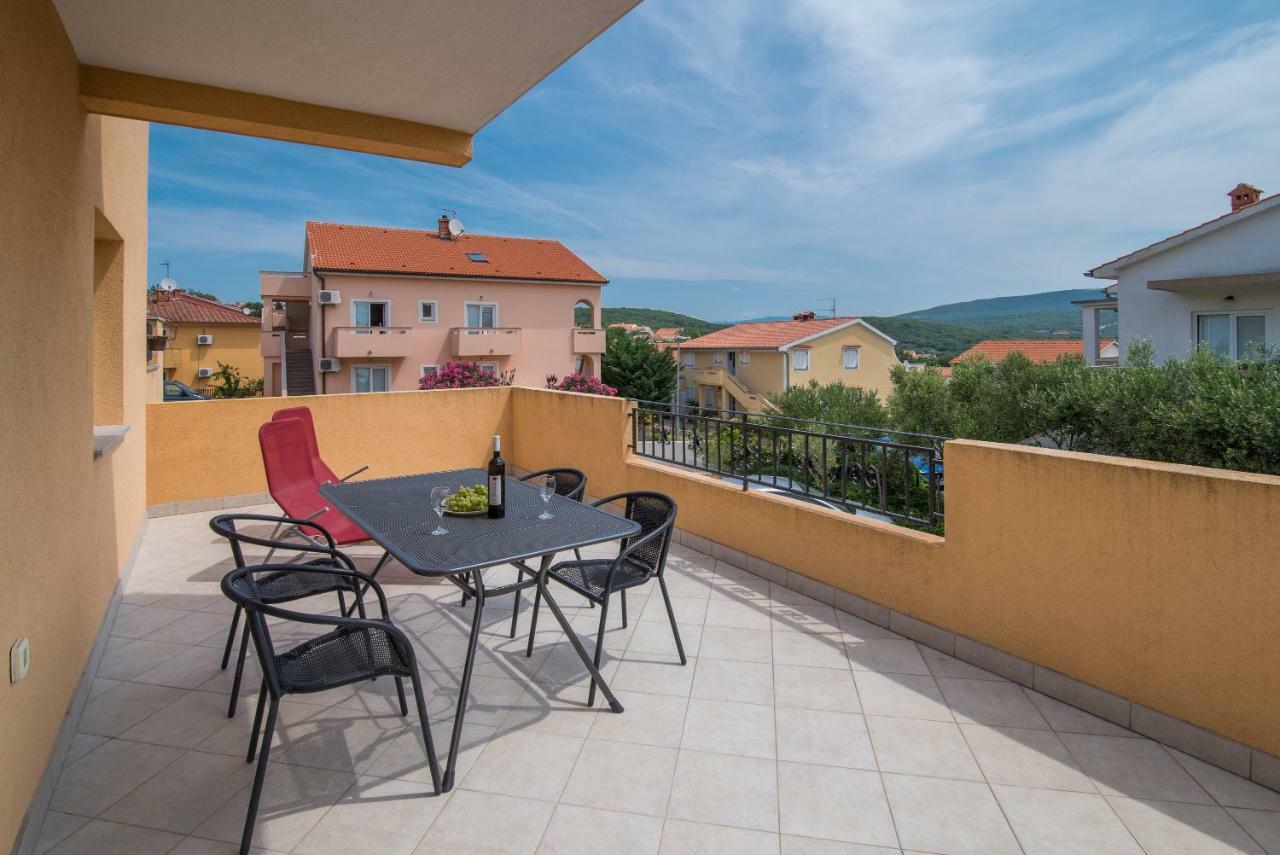 Apartments Sanjin Kornic Bagian luar foto