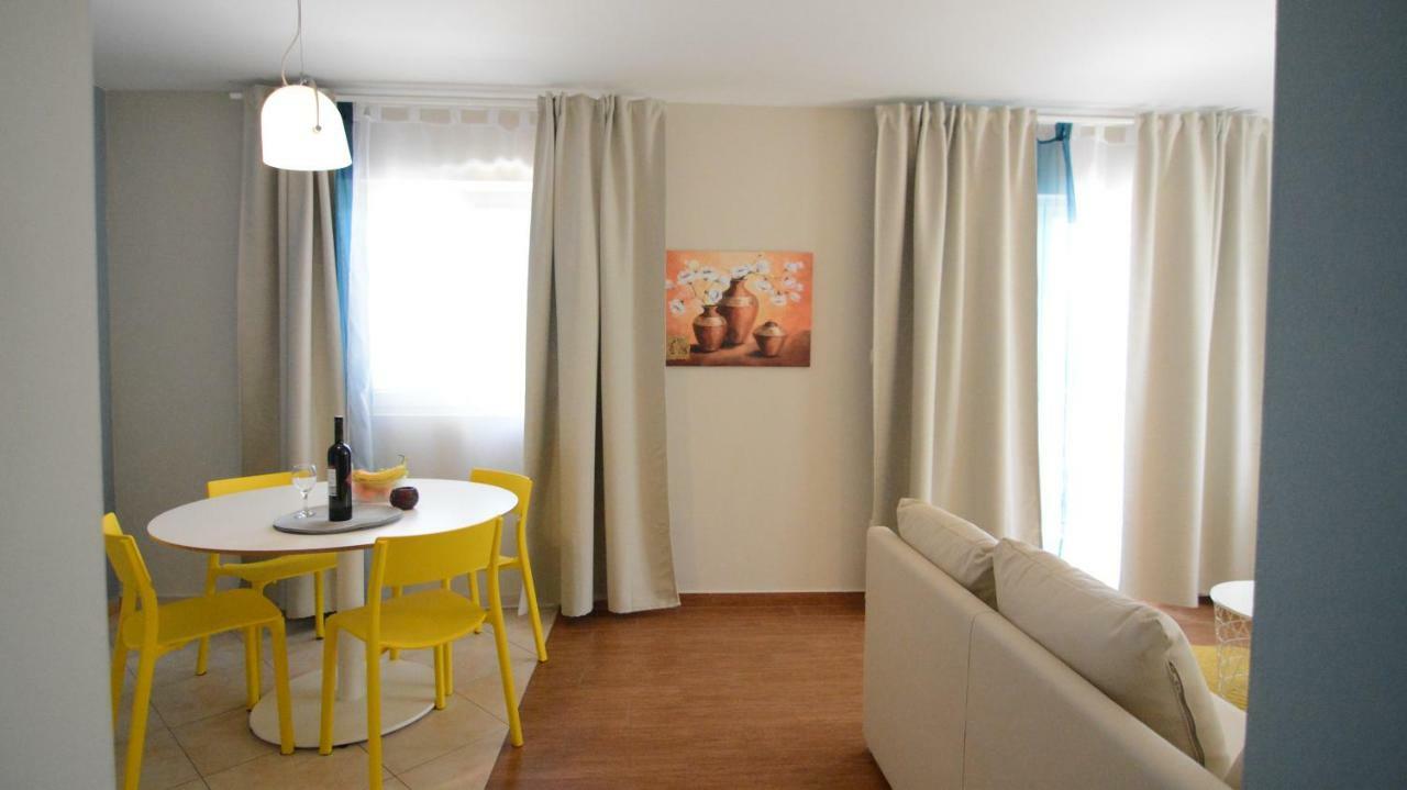 Apartments Sanjin Kornic Bagian luar foto